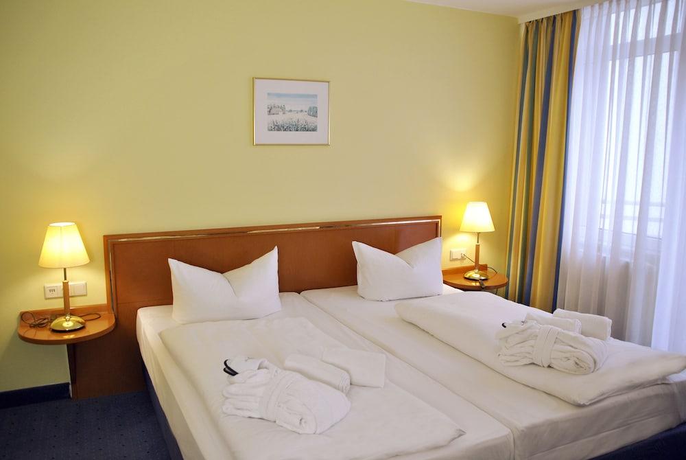 Hotel Arkona Strandhotel & Strandresidenzen 4*