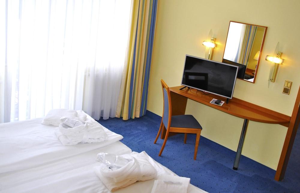 Hotel Arkona Strandhotel & Strandresidenzen 4*